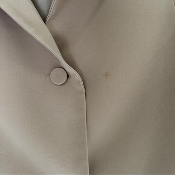 Cape woman tab blazer - Picture 3 of 5